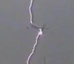 Boeing touché éclair décollage