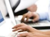 personne trois regarde films pornos travail