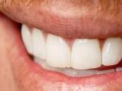 rire d'un homme fait déplacer secours redoutent tortures