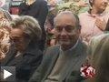 Video: Jacques Chirac drague blonde devant Bernadette
