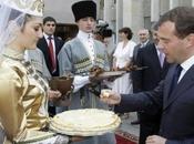 Medvedev visite Ossétie