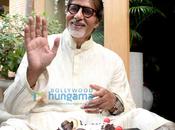 Amitabh Bachchan fete 67ans!