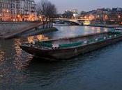 Passage crépuscule sous pont Saint-Louis Paris