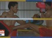 Thaïlande: Aveugle champion boxe amateur Muay Thaï) Vidéo