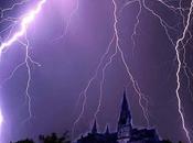 ..Le Puy-Notre-Dame haches celtiques. .Les orages