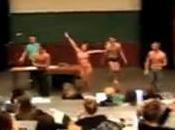 strip-tease plein cours vidéo