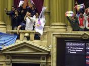 L'Argentine vote mariage gay!