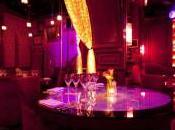 Secret Square: L’effeuillage ultra classe!