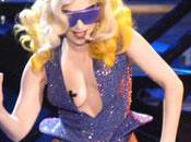 Lady Gaga victime d'une grosse chute Londres