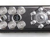 XS039, téléphone avec haut-parleurs