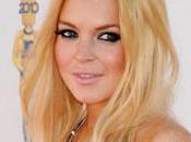 Lindsay Lohan sans avocat, elle commence prison