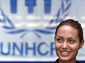 Angelina Jolie offre 100.000 dollars Pakistan