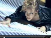 Kylie Minogue Voici clip Outta