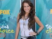 Miley Cyrus Ashley Greene s'éclatent Paris