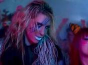 Kesha Regardez nouvelle version clip Take