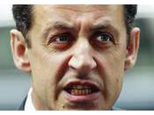 Journalistes trop fouineurs Sarkozy joue James Bond