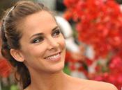 Mélissa Theuriau sert beauté sans prévenir