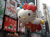 Hello Kitty survole York