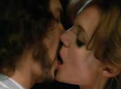 Johnny Depp s'est senti bête embrassant Angelina Jolie