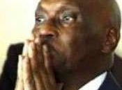 Sénégal limite l'implosion