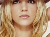 Britney Spears bouchées double pour terminer album