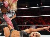 Natalya domine Maryse