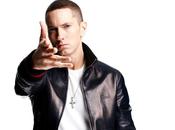 Eminem pour Chrysler pendant Super Bowl