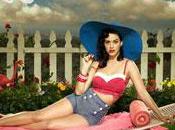 Katy Perry faire énormes seins?