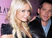 Paris Hilton Waits mariage dans l'air