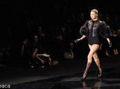 Kate Moss défilé Vuitton retour fracassant pour ''brindille'' (vidéo photos)