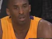 Kobe Bryant insulte arbitre