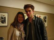 Robert Pattinson with journalist