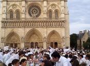 Dîner blanc 2011 juin, parvis Notre Dame