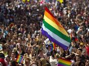 L’unique hotel Paris fete Pride