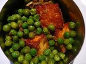Matar paneer Fromage indien avec petits pois Indian cheese peas