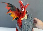 dragon LEGO crachant flammes