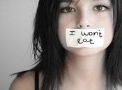 Fillette souffre d'anorexie