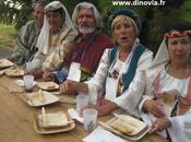 Vaisselle jetable médiévale pour fête Chazay
