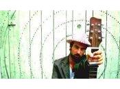 SMOKING BAMBINO (folk guitare percussions)