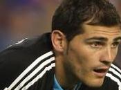 Casillas Lyon rival commode