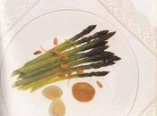 Symphonie d’asparagus pignes dorées