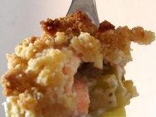 Crumble saumon fondue poireaux: fond croustille!