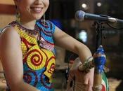 Anyango: japonaise chante Eton, langue locale Cameroun