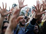 stratégies possibles pour mouvement Indignés, laquelle choisir