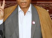 Marzouki, vous n'etes notre président...meme habillé Burnous (réponse voeux pour l'année 2012)