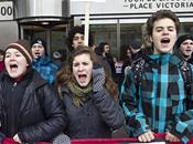 tour Bourse Montréal fermée manifestants