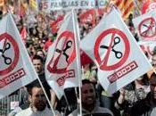 [Europe Banksters] Violences Barcelone, police utilise balles caoutchouc. vous indignez pas, Révoltez-vous