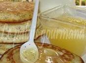 Pancakes citron-pavot sauce citronnée