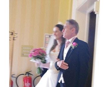 Photographies : un couple paye £750 pour les pires photos de mariage