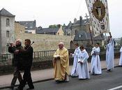 procession catholique Vannes
